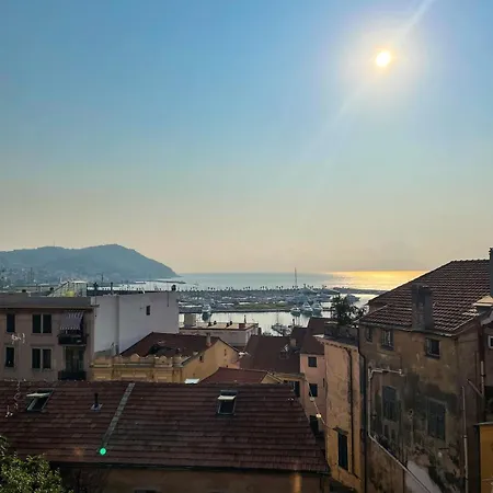 Lovely 3-bedroom In * Imperia