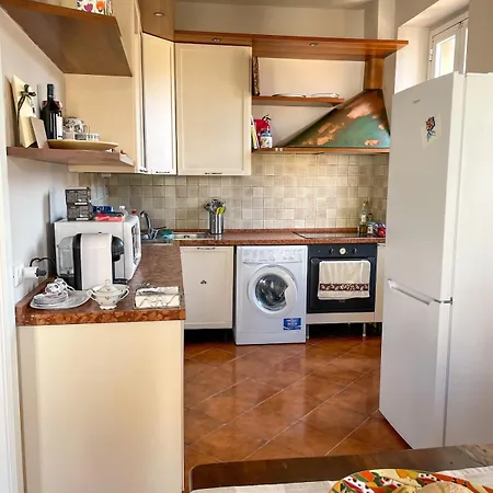 Apartman Lovely 3-bedroom In